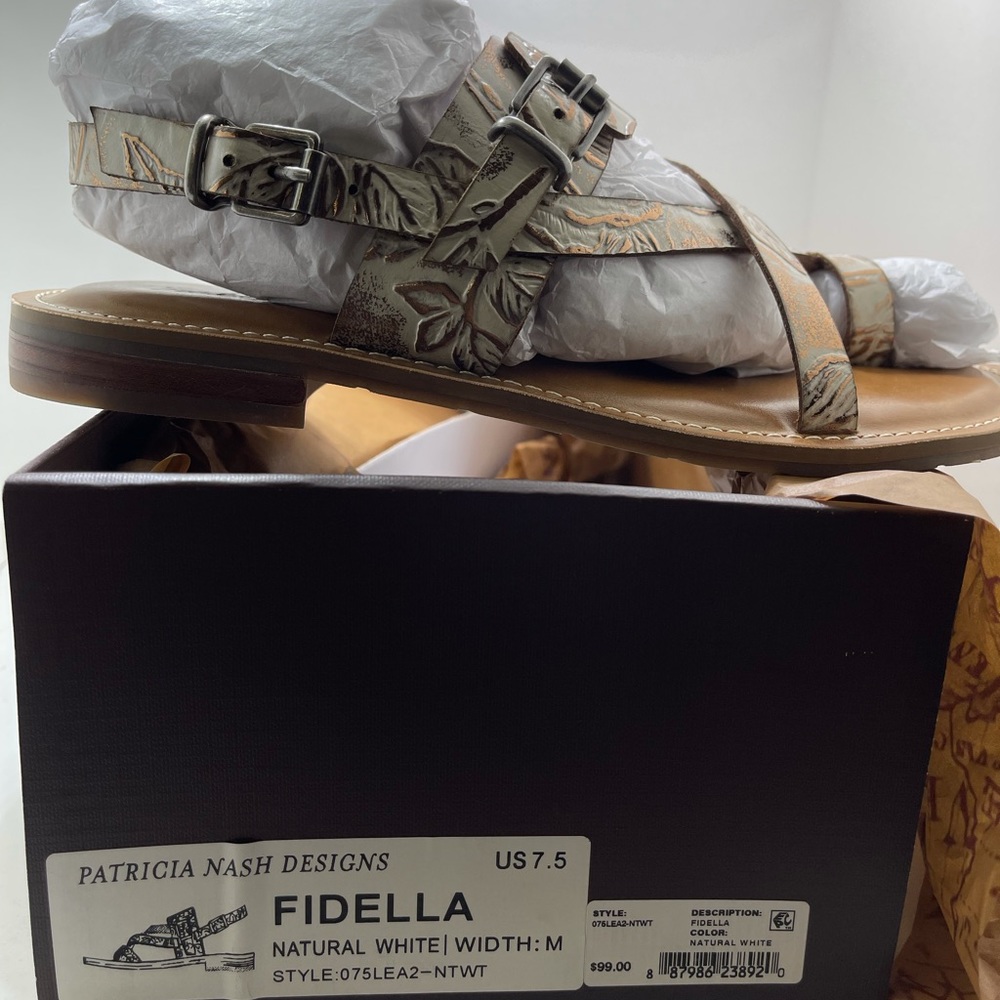 BNIB Patricia Nash leather sandal natural White7.5
